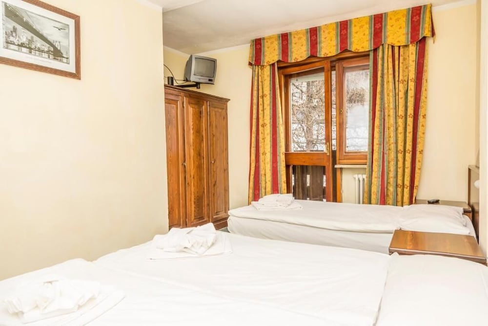 

Lamezia Terme - Sestriere - Hotel La Terrazza