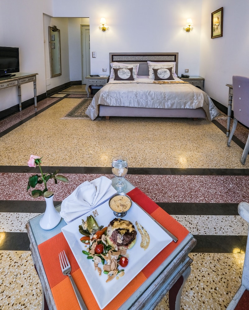 

Verona - Tunisi - Majestic Hotel
