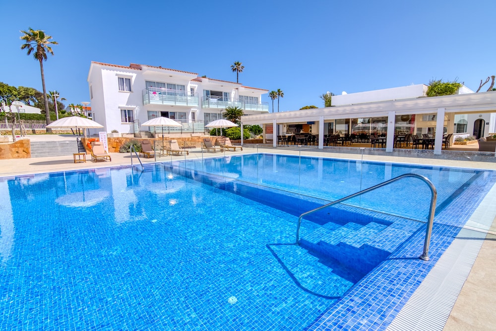 

Roma - Mahon - Naranjos Resort Menorca