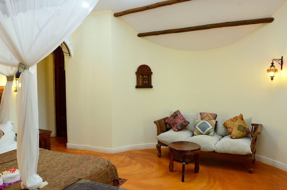 

Bologna - Pwani Mchangani - Kena Beach Hotel