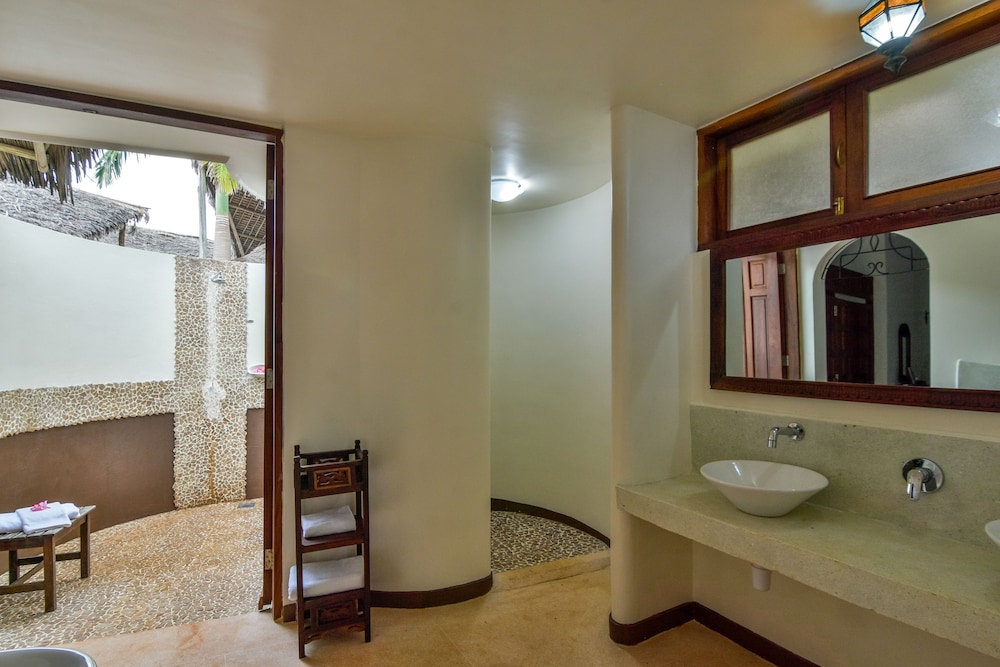 

Bari - Matemwe - Kena Beach Hotel