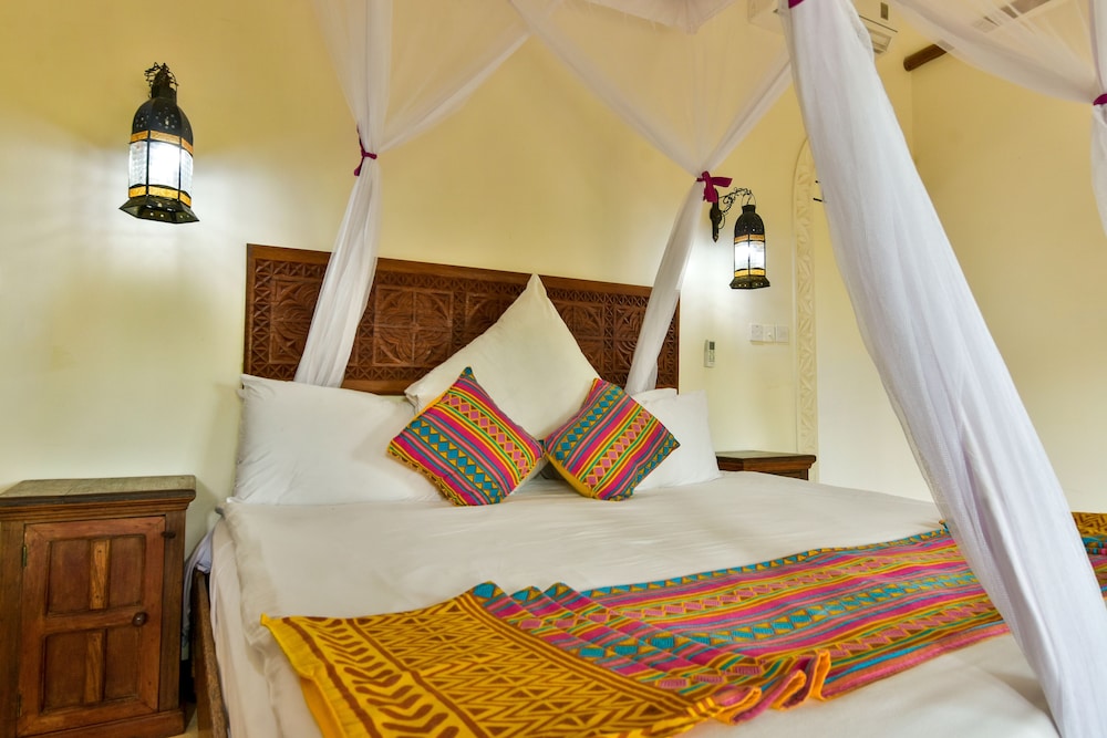 

Venezia - Pwani Mchangani - Kena Beach Hotel