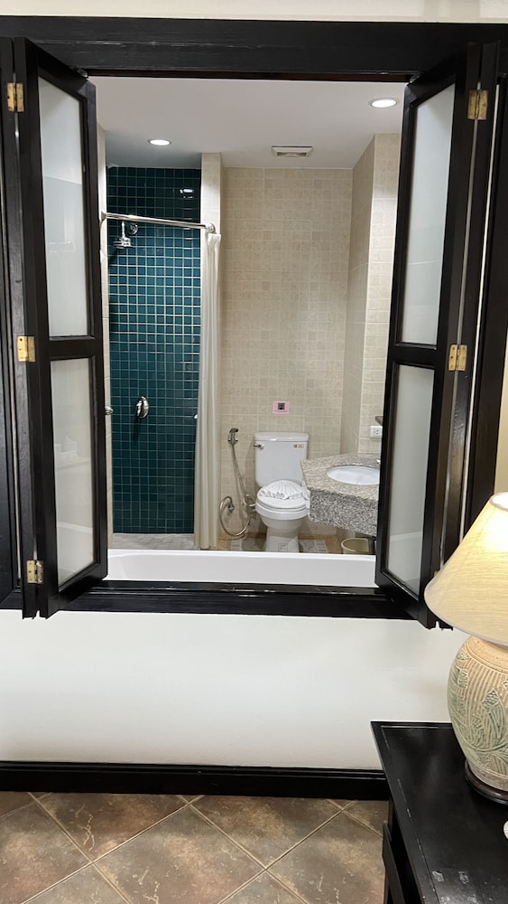 

Pisa - Karon Beach - Kata Poolside Resort SHA Extra Plus