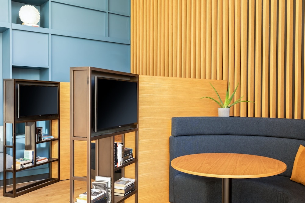 

Milano - Paisley - Courtyard by Marriott Glasgow SEC