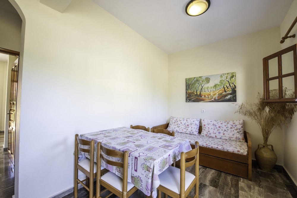 

Napoli - Paleokastritsa - Miltiadis Apartments Spiti Miltiadis