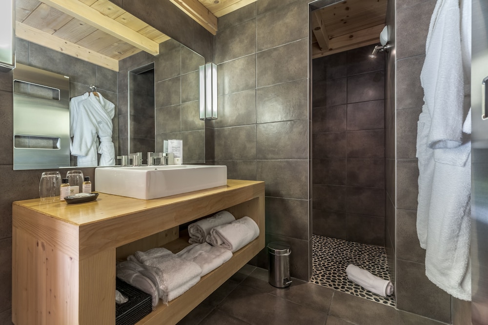 

Bari - Crest-Voland - Location Chalet et Appartement du Flocons de Sel - Emmanuel Renaut