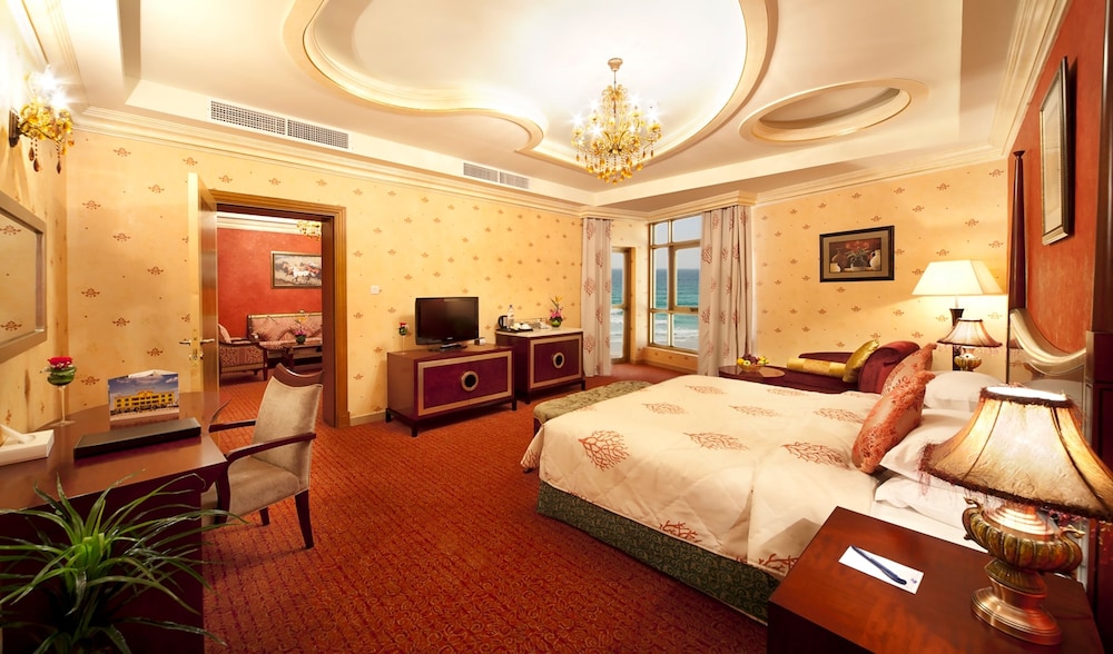 

Roma - Sharjah - Sahara Beach Resort & Spa
