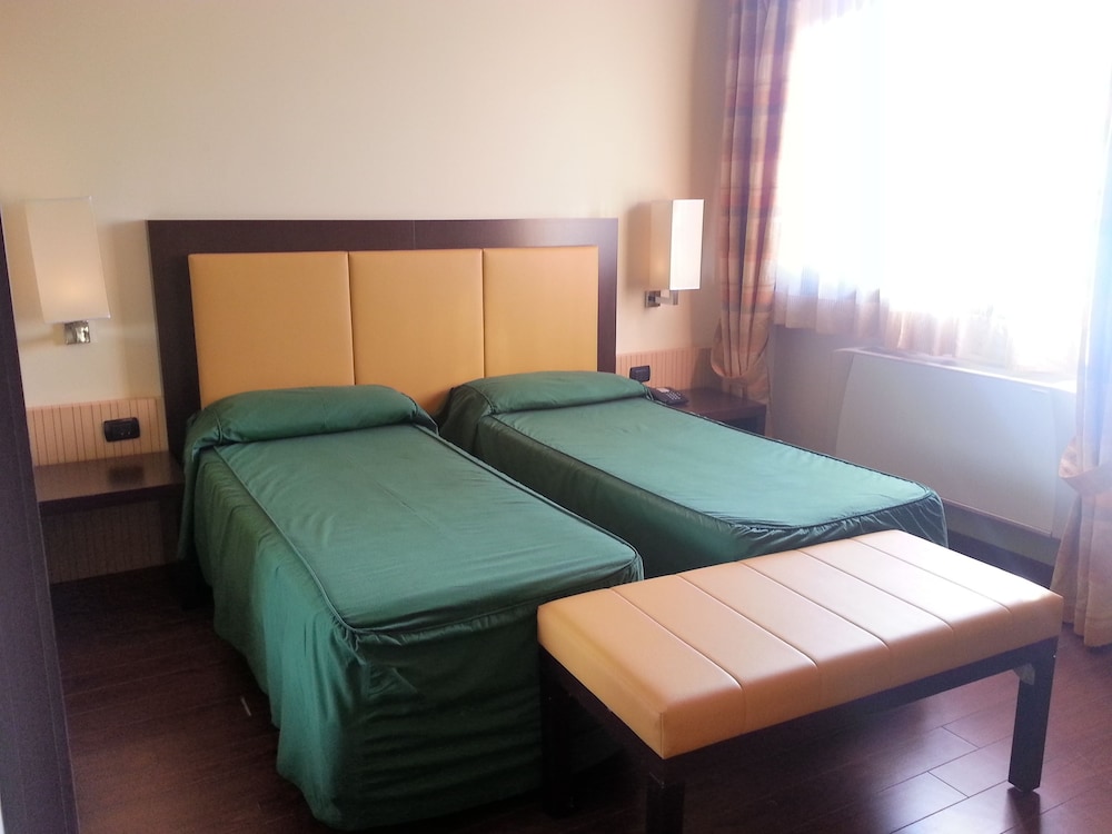 

Roma - Merate - Hotel Sirio - Sure Hotel Collection by Best Western