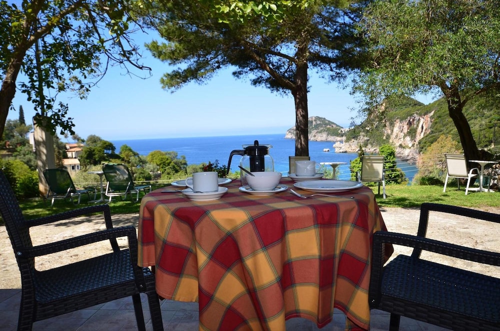

Venezia - Paleokastritsa - Anna Pension