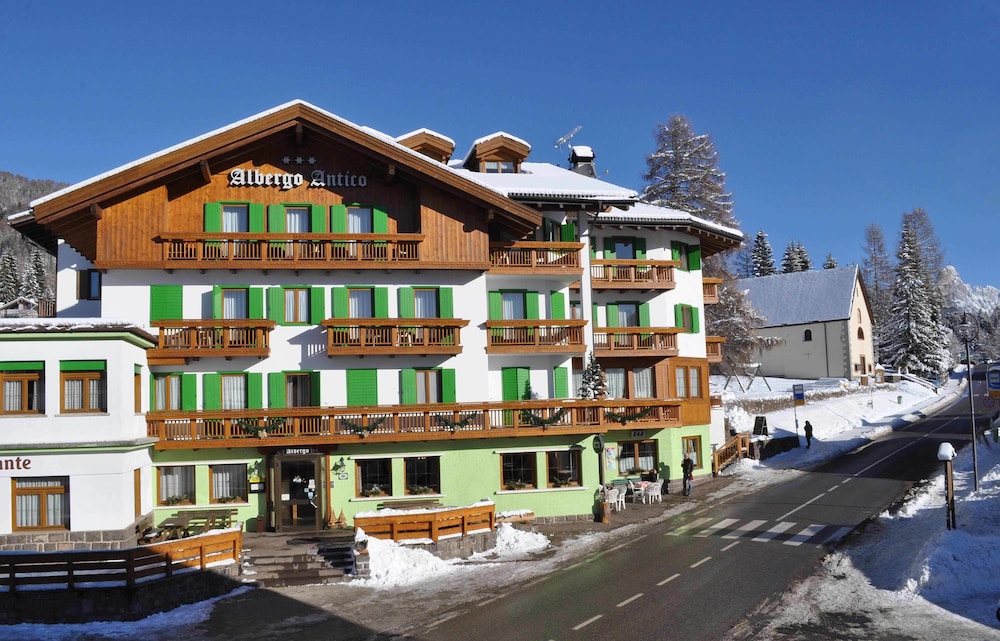 

Brindisi - Val di Fiemme, Montagna Italia - Albergo Antico