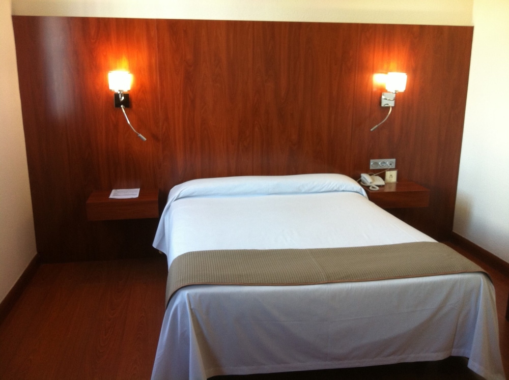 

Milano - Huelva - Hotel Familia Conde