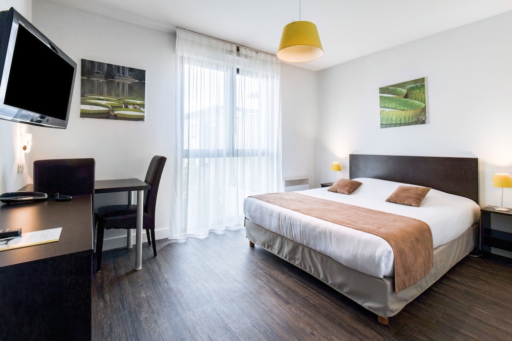 

Roma - Pau - All Suites Pau – Zénith