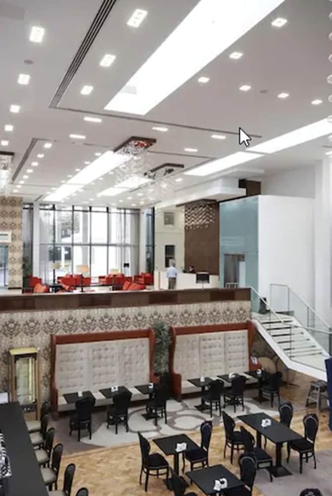 

Bologna - Cork - Rochestown Park Hotel
