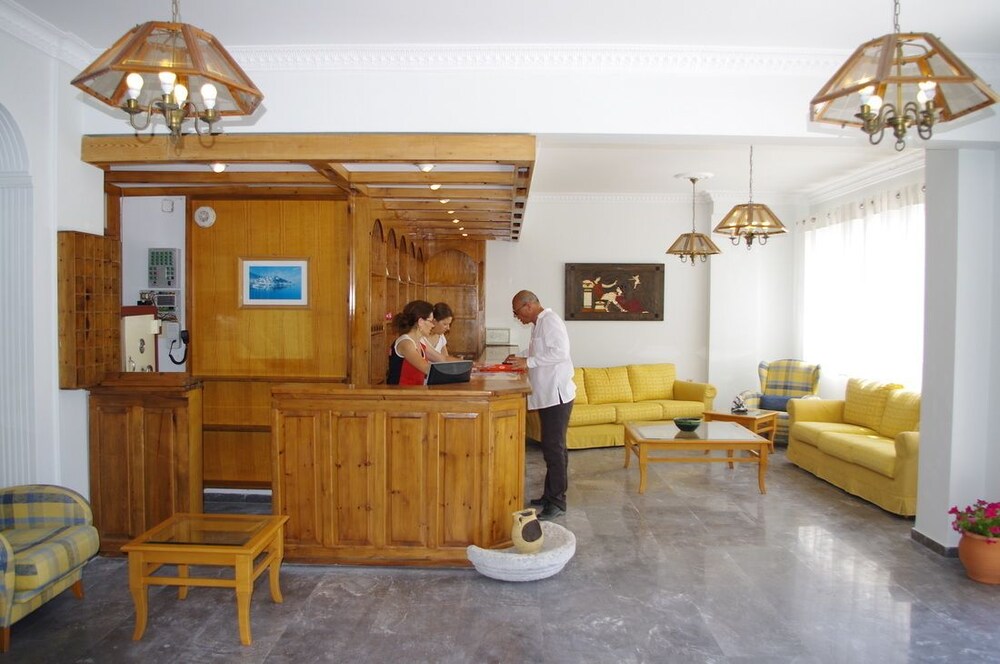 

Lamezia Terme - Perivolos - Kamari Blue Boutique Hotel