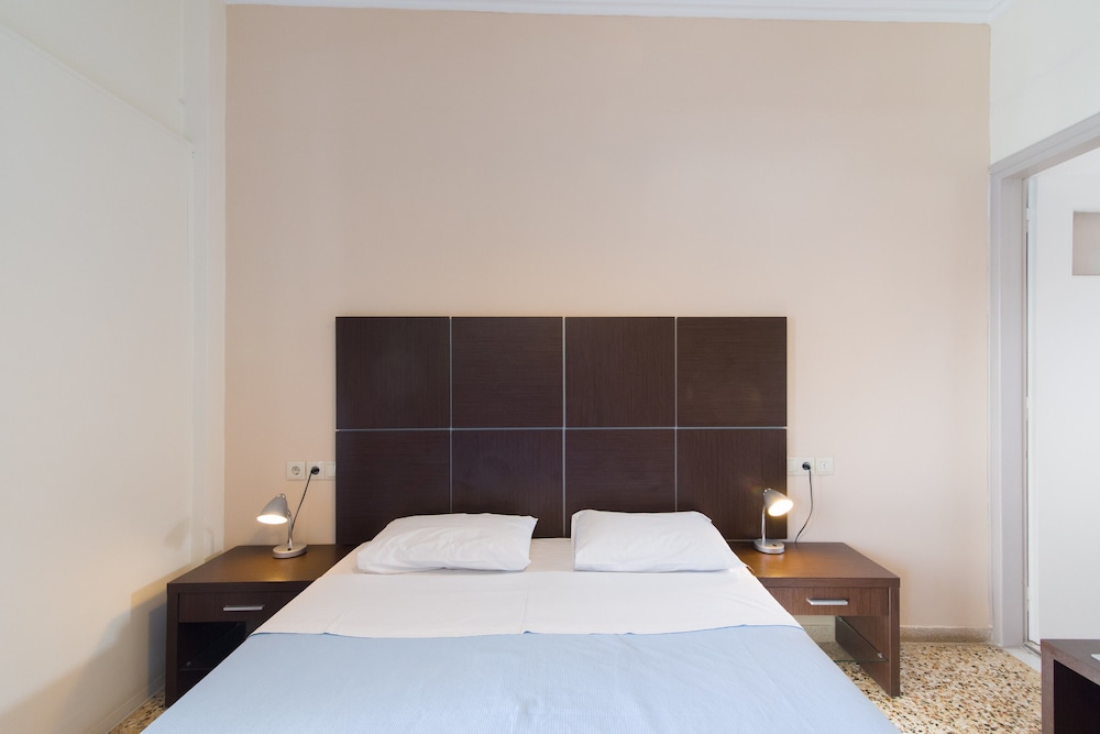

Roma - Perissa - Kamari Blue Boutique Hotel