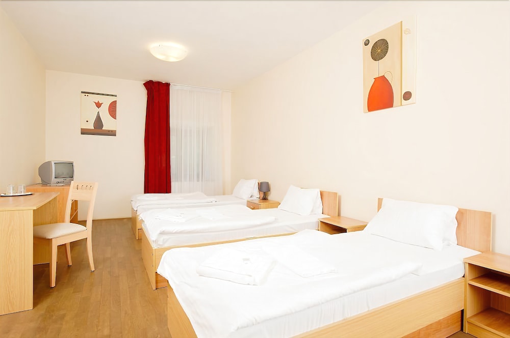 

Pescara - Praga, Aeroporto Václav Havel - Hotel Stary Pivovar