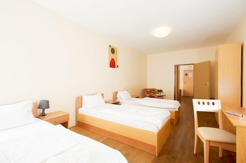 

Trieste - Praga, Aeroporto Václav Havel - Hotel Stary Pivovar
