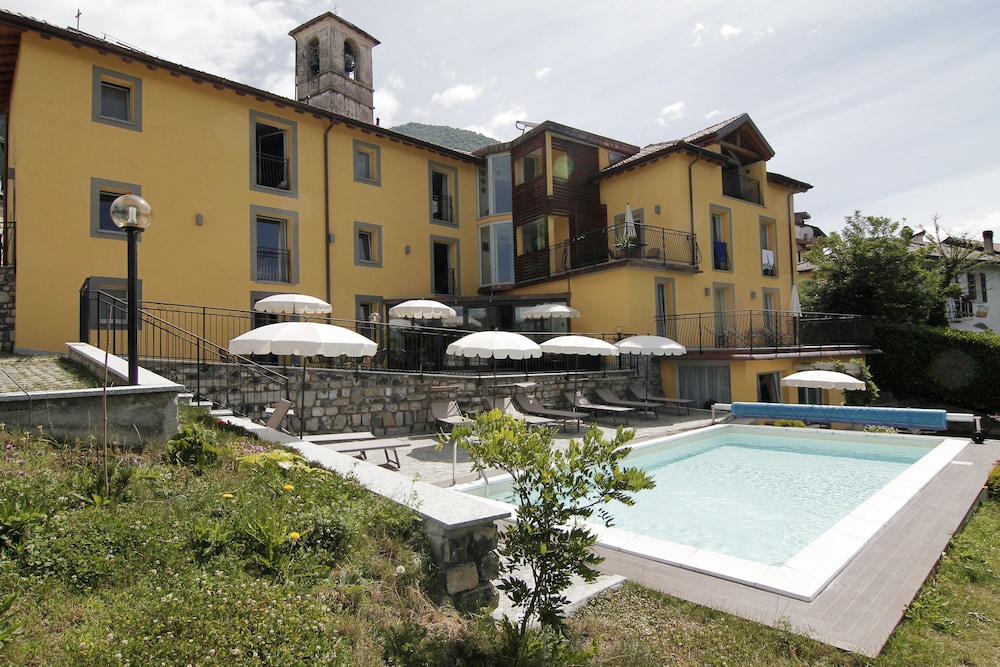 

Cagliari - Nesso - Hotel Corte Santa Libera