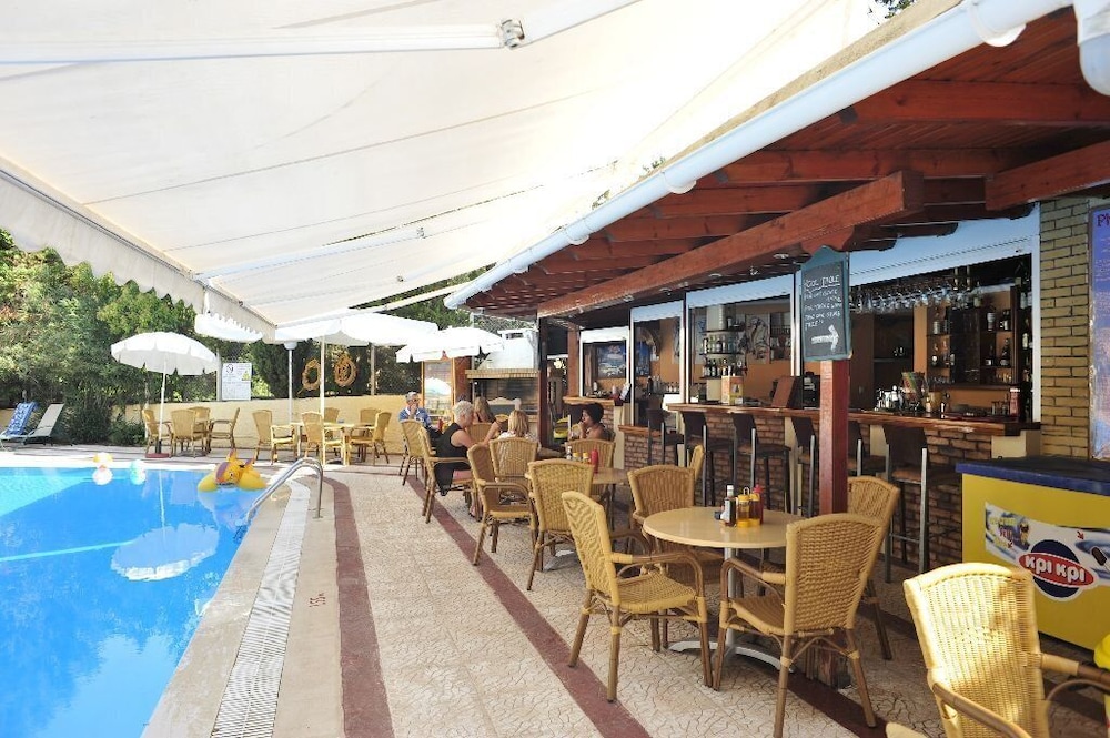 

Pisa - Kassiopi - Philippos Hotel