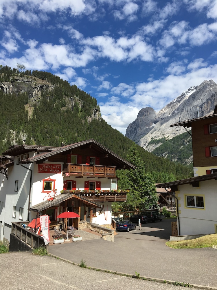 

Milano - Campitello di Fassa - Villa Adria B&B