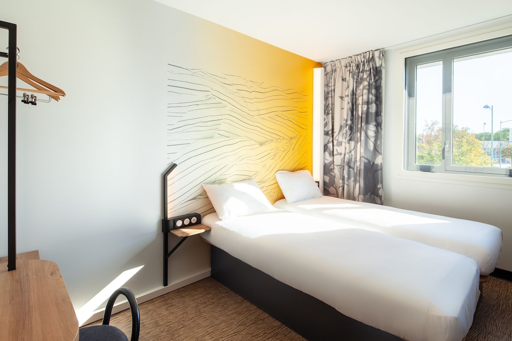 

Brindisi - Bobigny - B&B HOTEL Saint-Denis Porte de Paris