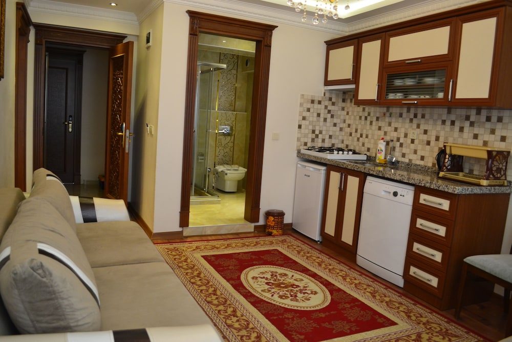 

Roma - Beyoğlu - Blue Istanbul Hotel