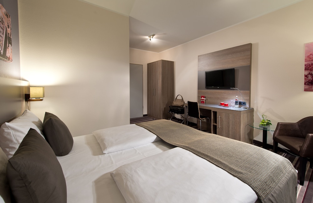 

Napoli - Border Nurenberg Fue - Leonardo Hotel Nürnberg