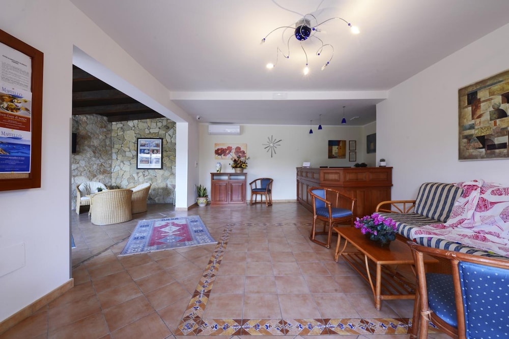 

Bologna - Lampedusa - Oasis Hotel Residence & Resort