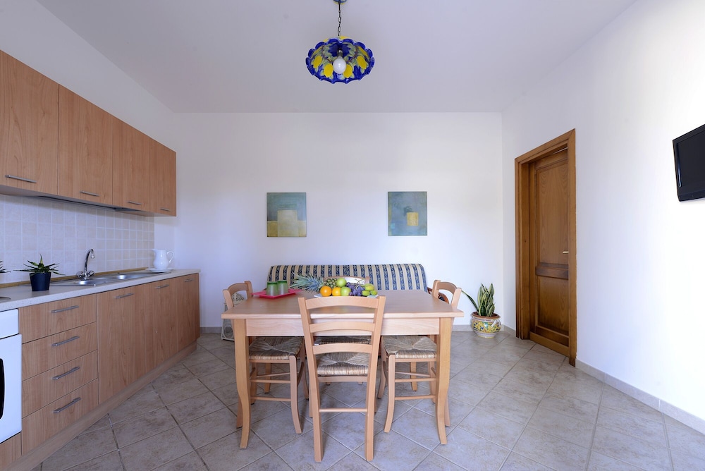 

Verona - Lampedusa - Oasis Hotel Residence & Resort