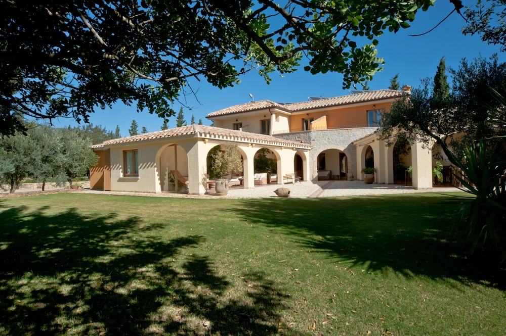 

Bologna - Torre delle Stelle - S'Arenada Hotel - Adults Only
