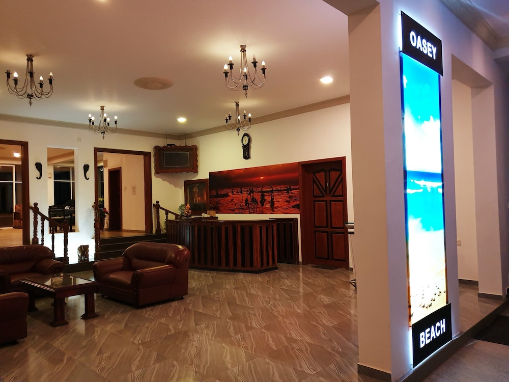 

Bologna - Ahungalla - Oasey Beach Hotel