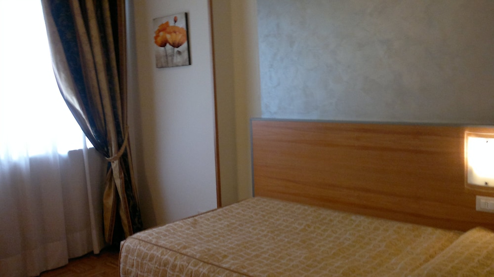 

Olbia - Peschiera Borromeo - Hotel Riviera