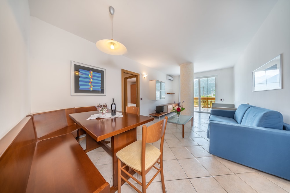 

Olbia - Trento - Hotel Karinhall