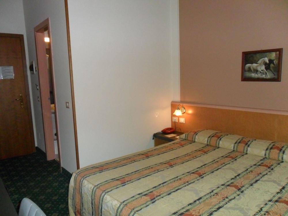 

Brindisi - Sesto San Giovanni - Hotel Riviera