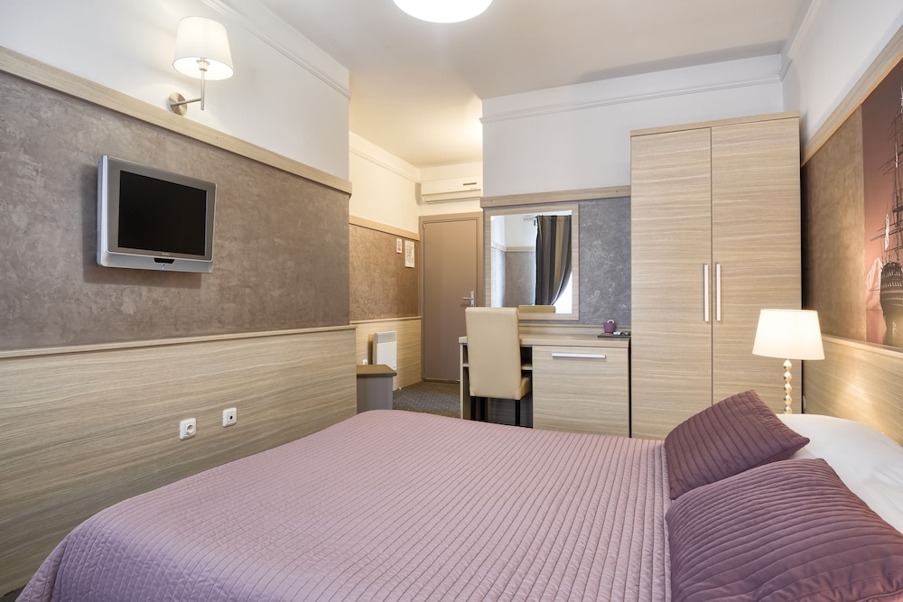 

Milano - Premantura - Hotel Galija
