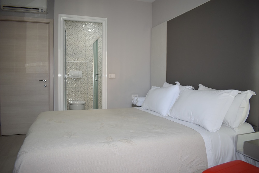 

Roma - Tirana - Freddy's Hotel