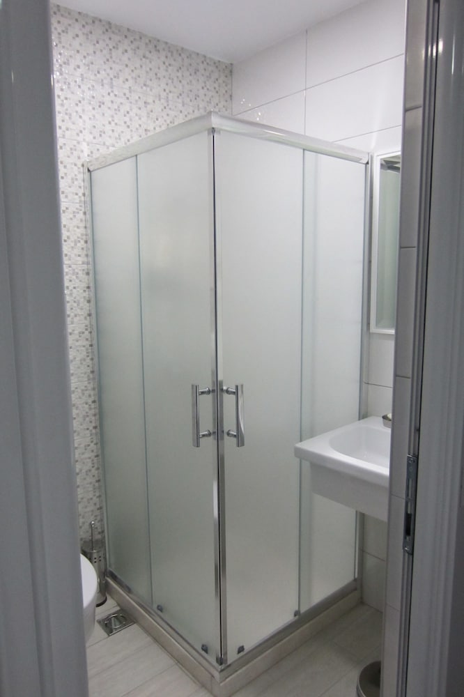 

Torino - Tirana - Freddy's Hotel