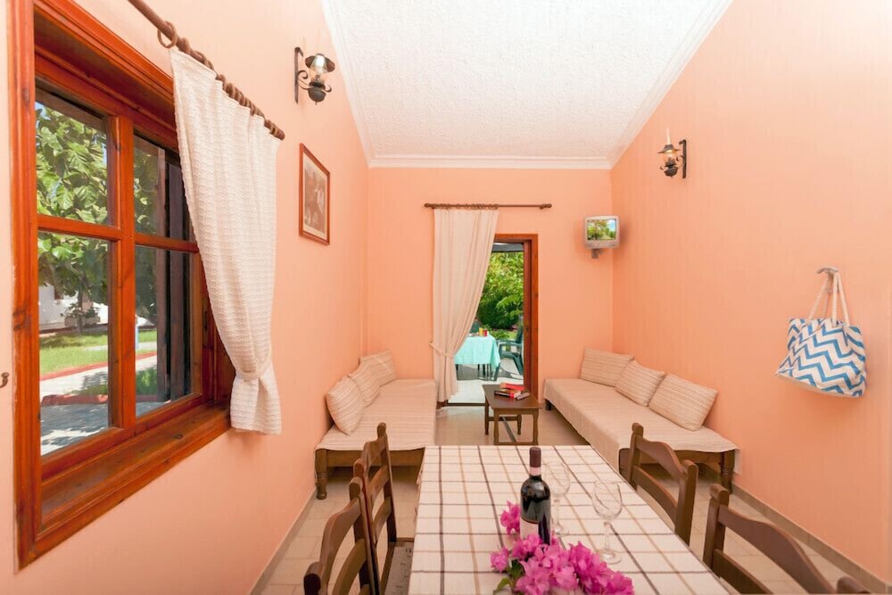 

Milano - Kallithea (Zakinthos) - Alykes Park Bungalows & Apt