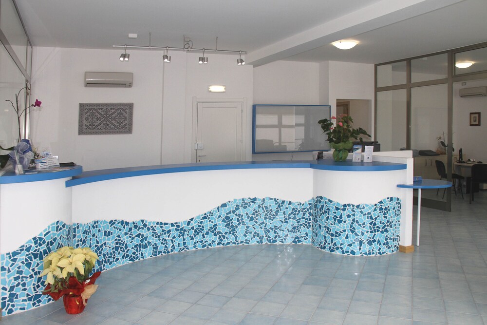 

Napoli - Sardegna Nord - Alghero, Stintino e Castelsardo, Mare Italia - Residence Buganvillea