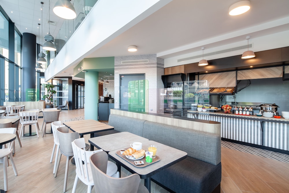 

Cagliari - Ivry-sur-Seine - B&B HOTEL Paris Porte de Bagnolet