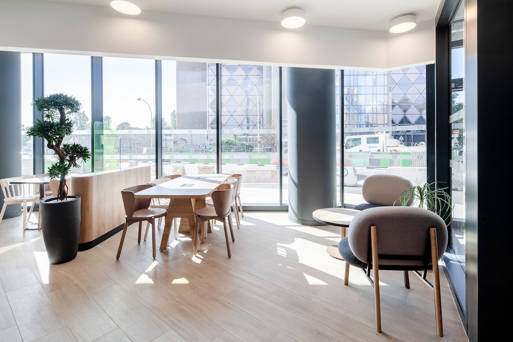 

Verona - Saint-Denis (Ile-de-France) - B&B HOTEL Paris Porte de Bagnolet