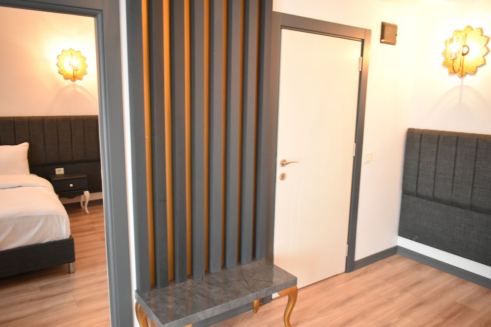 

Roma - Esenyurt - Avcılar Garden Hotel