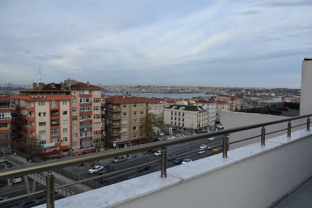 

Bari - Beylikduzu - Avcilar Garden Hotel