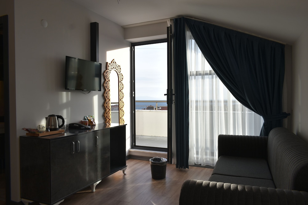 

Napoli - Beylikduzu - Avcılar Garden Hotel
