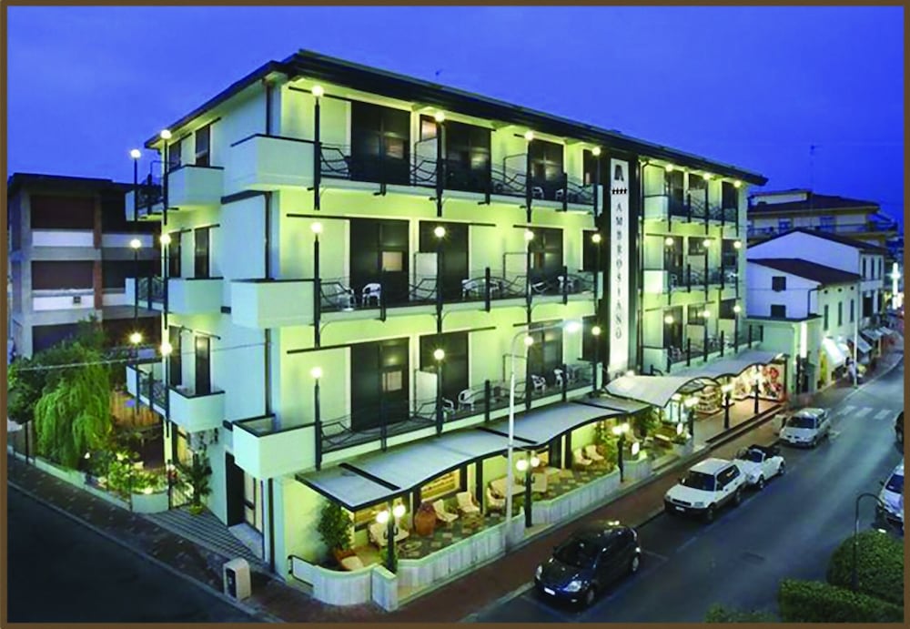 

Napoli - Pistoia - Hotel Ambrosiano