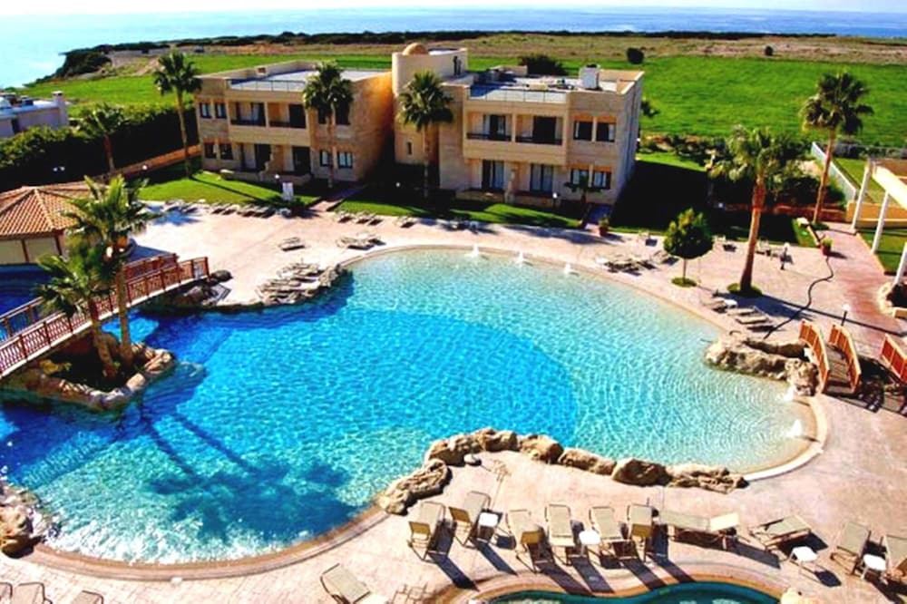 

Venezia - Paphos - Panareti Coral Bay Resort