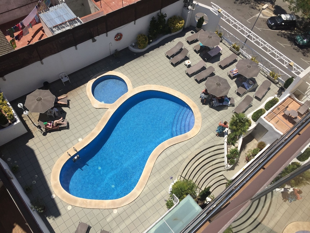 

Milano - Blanes - Petit Palau - Adults Only