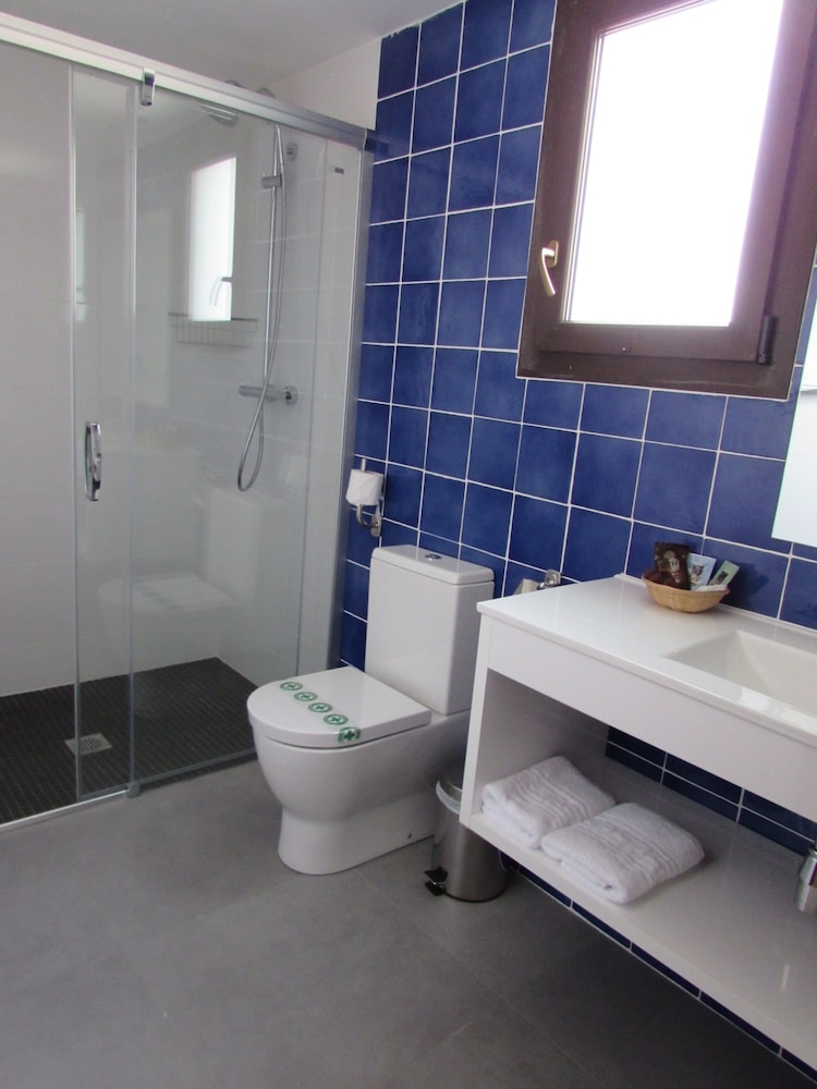 

Milano - Blanes - Petit Palau - Adults Only