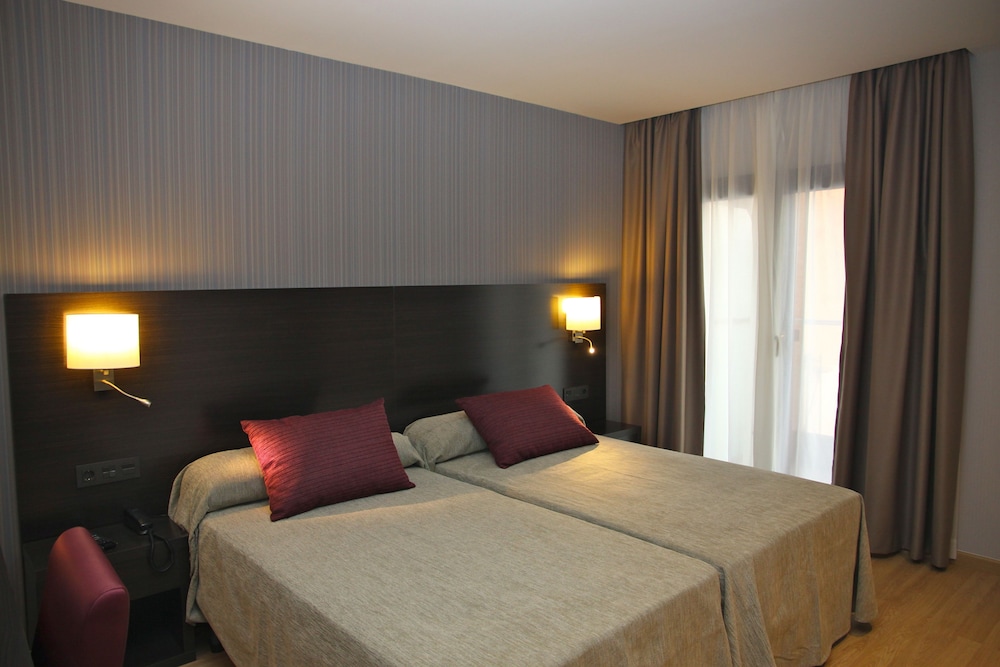 

Napoli - Blanes - Petit Palau - Adults Only