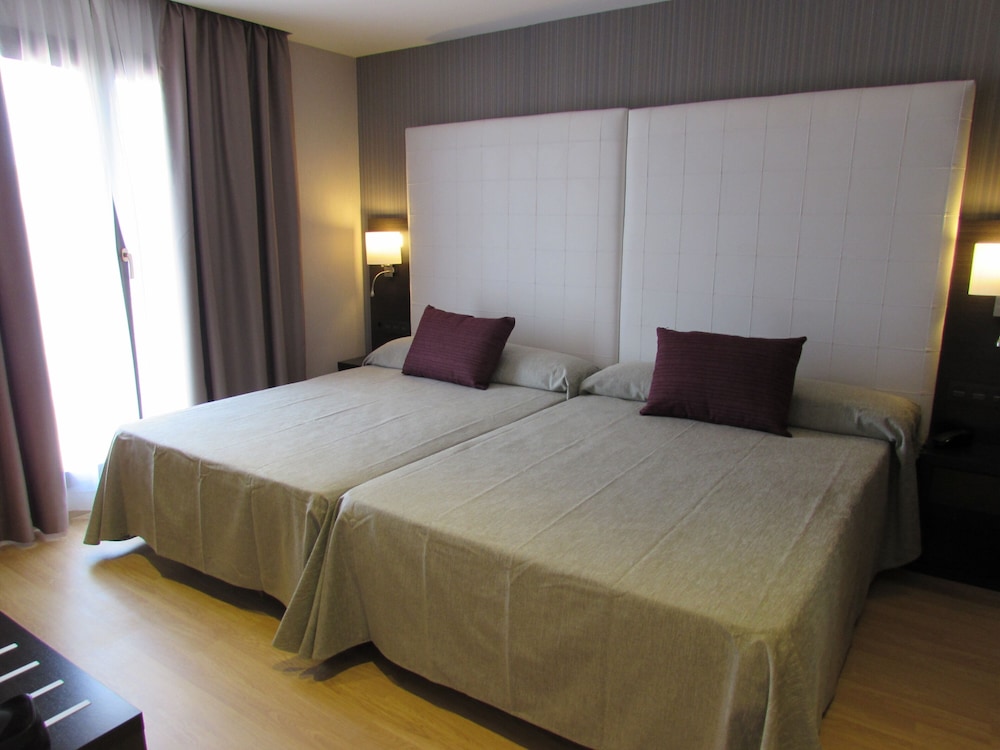 

Napoli - Blanes - Petit Palau - Adults Only